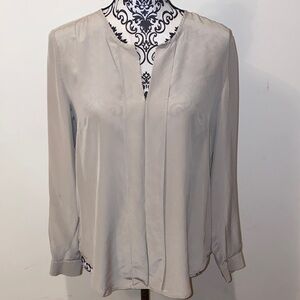 3/$45 Anne Klein Elegant Beige 100% Silk Blouse Size 8